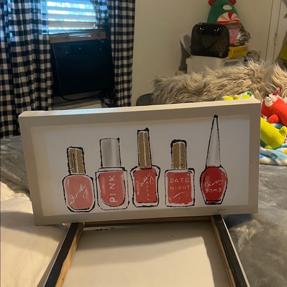 Chic Nail Polish Wall Art Decor - Pink and Gold